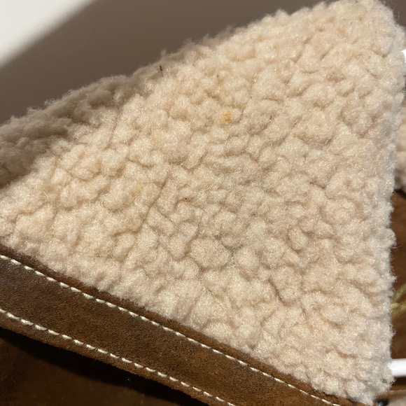 VINTAGE Guess Genuine Leather Jacket - Picture 5 of 7